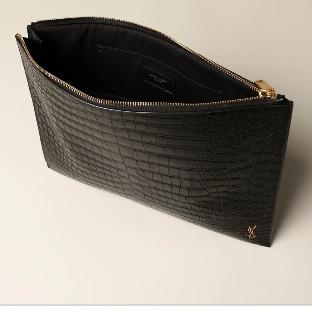 NEW in box. YSL Saint Laurent Black Croc embossed matte leather clutch bag - Picture 8 of 13